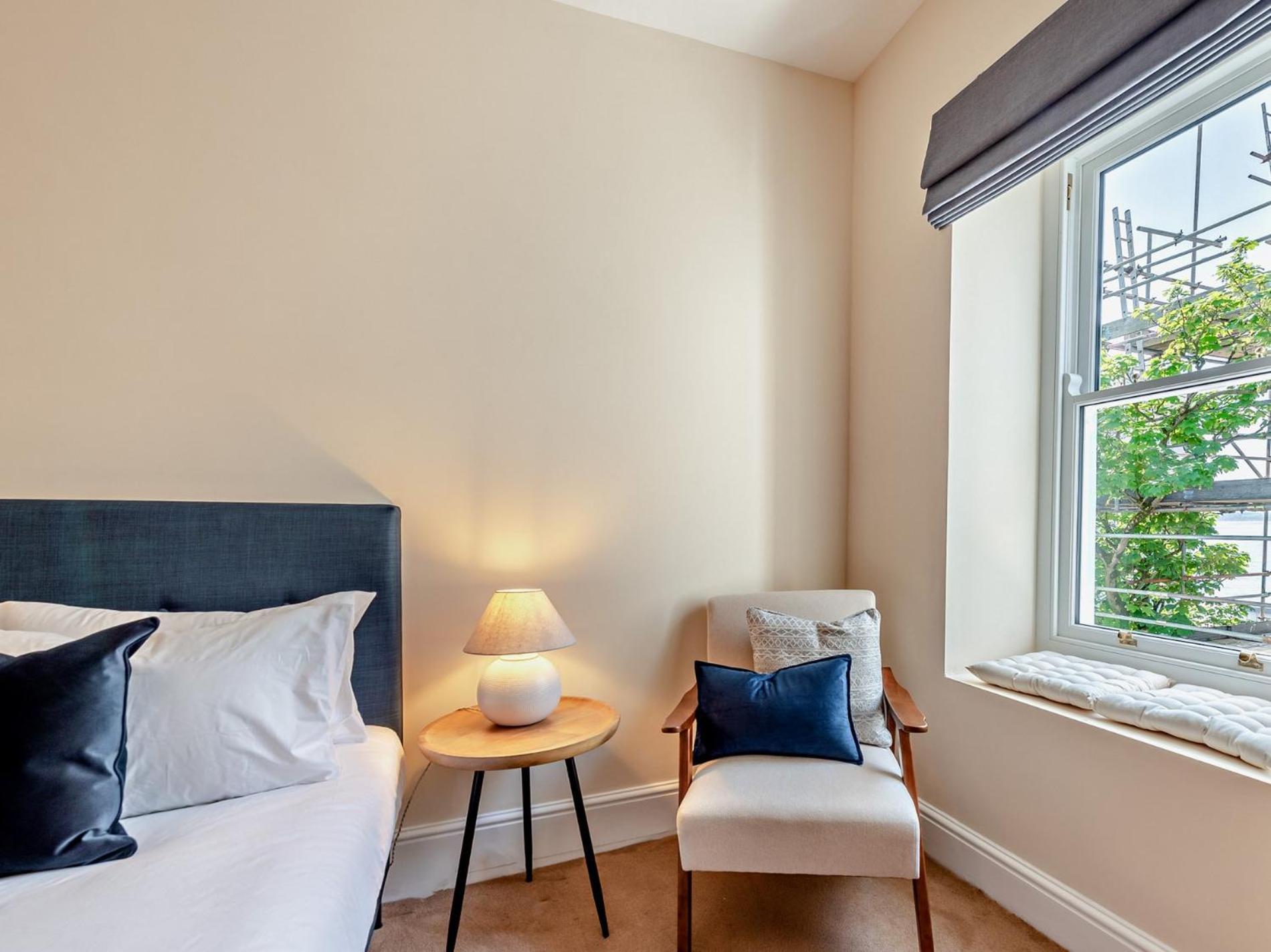 3 Bed In Tenby 95027 Экстерьер фото